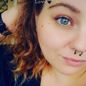 Meet your Posher, Meagan